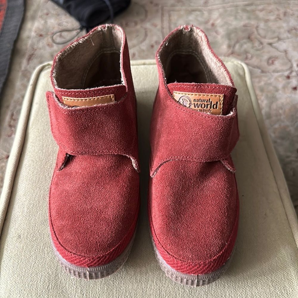 Natural World eco-friendly faux leather bootie. Kids size. Never worn.